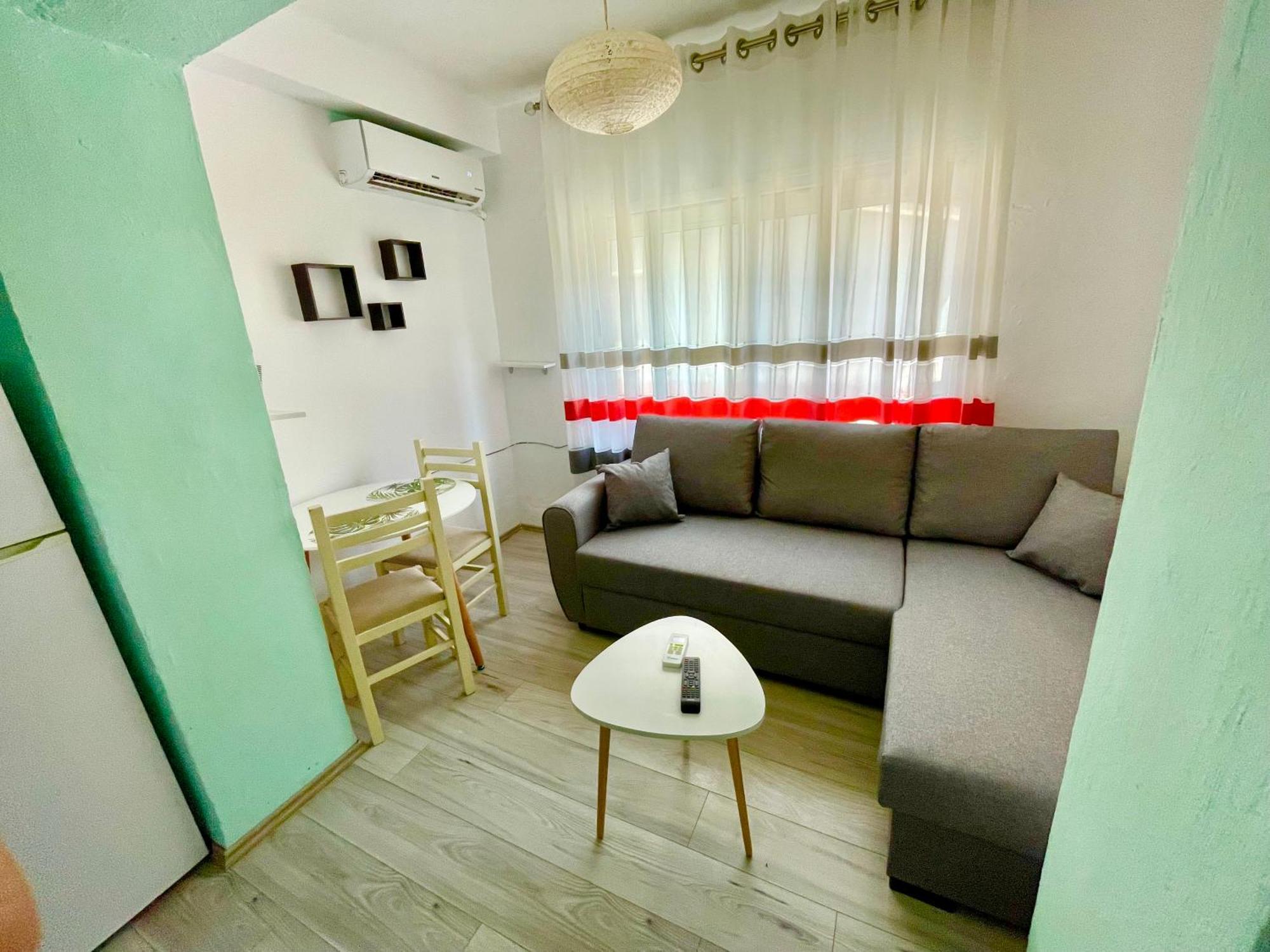 Superb studio apartment near to the city center Tirana Esterno foto