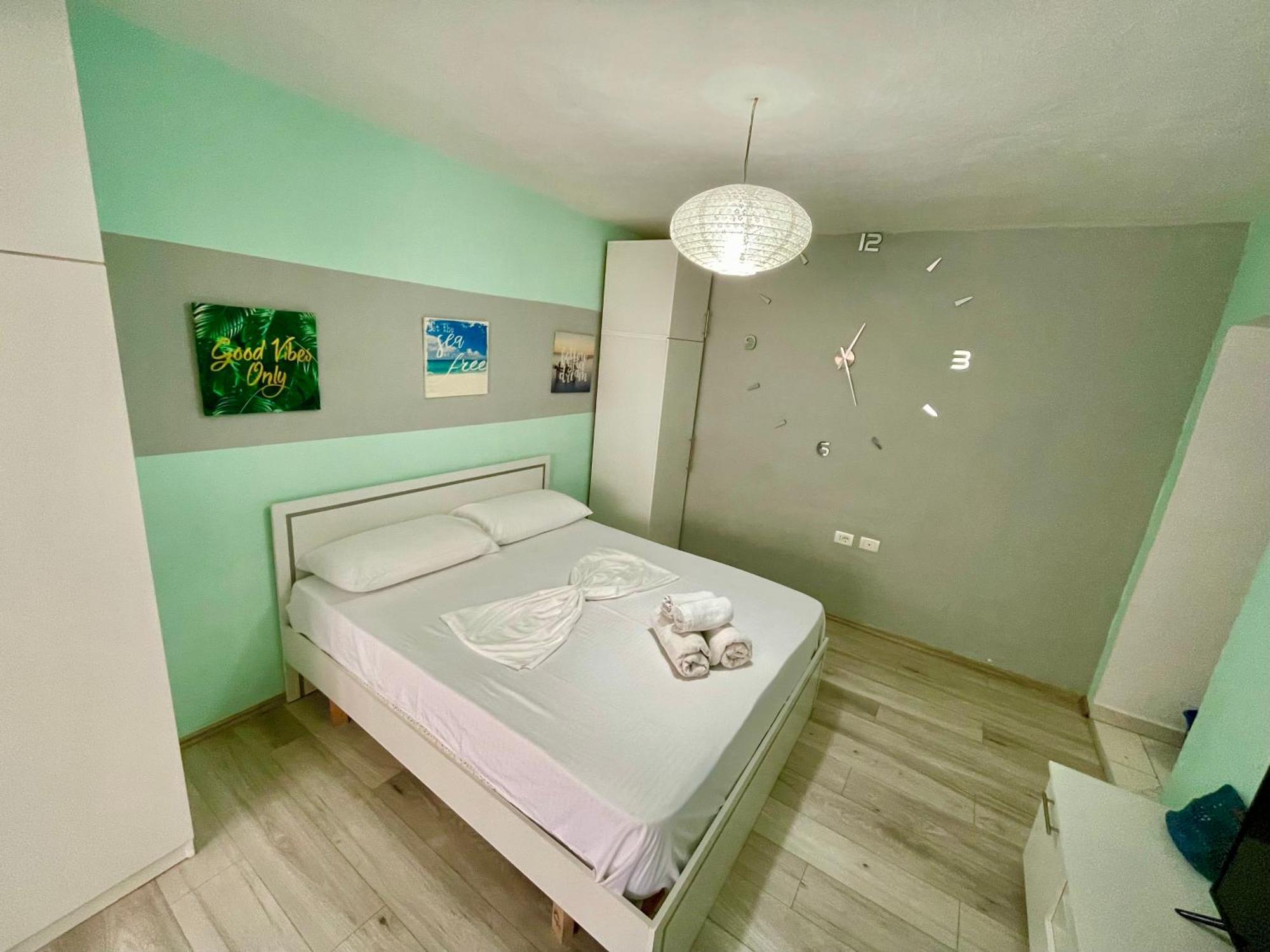 Superb studio apartment near to the city center Tirana Esterno foto